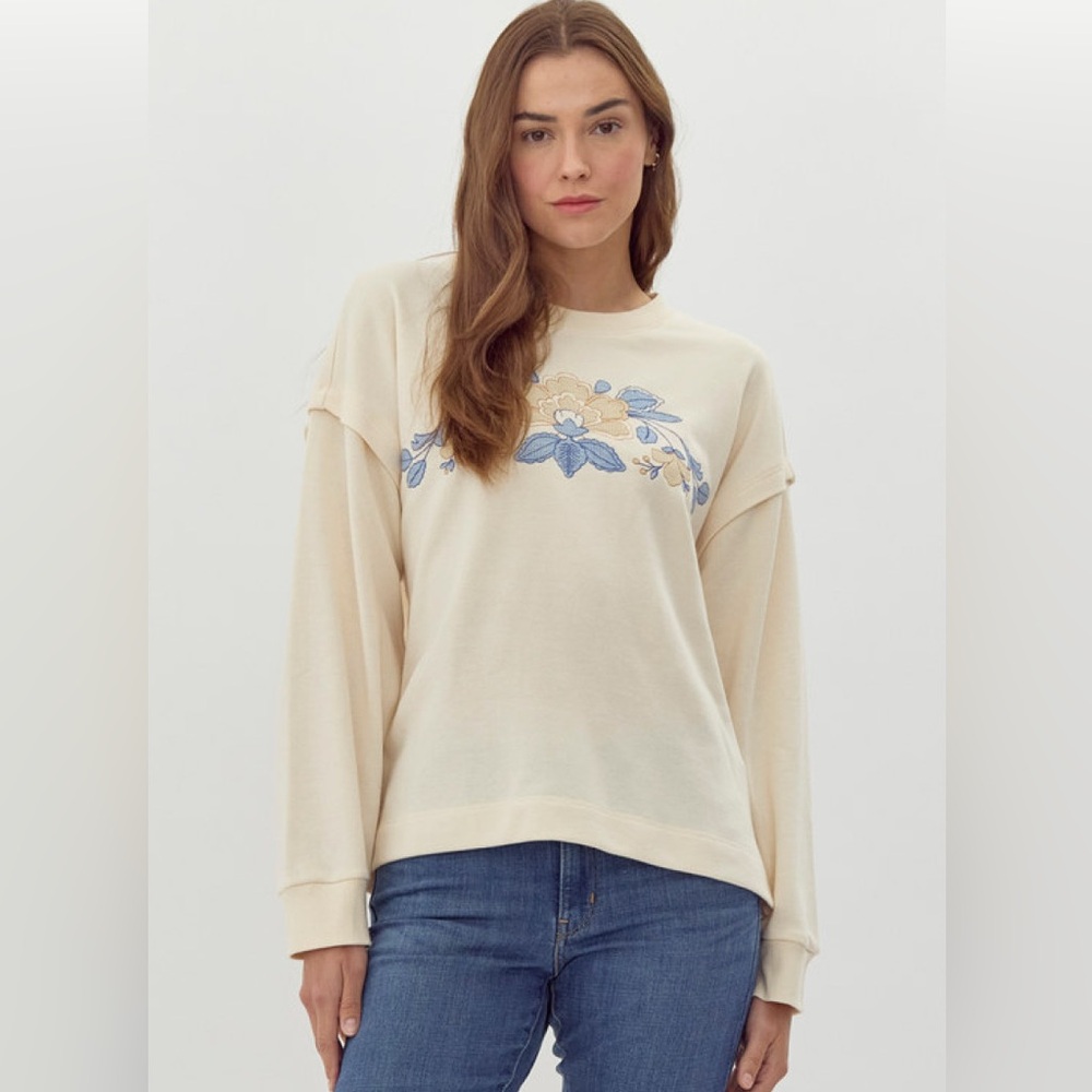 JODIFL Cream Sweatshirt with Blue Floral Design